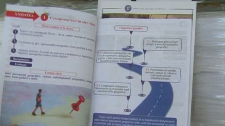 Din nou manuale unice pentru elevii români?!