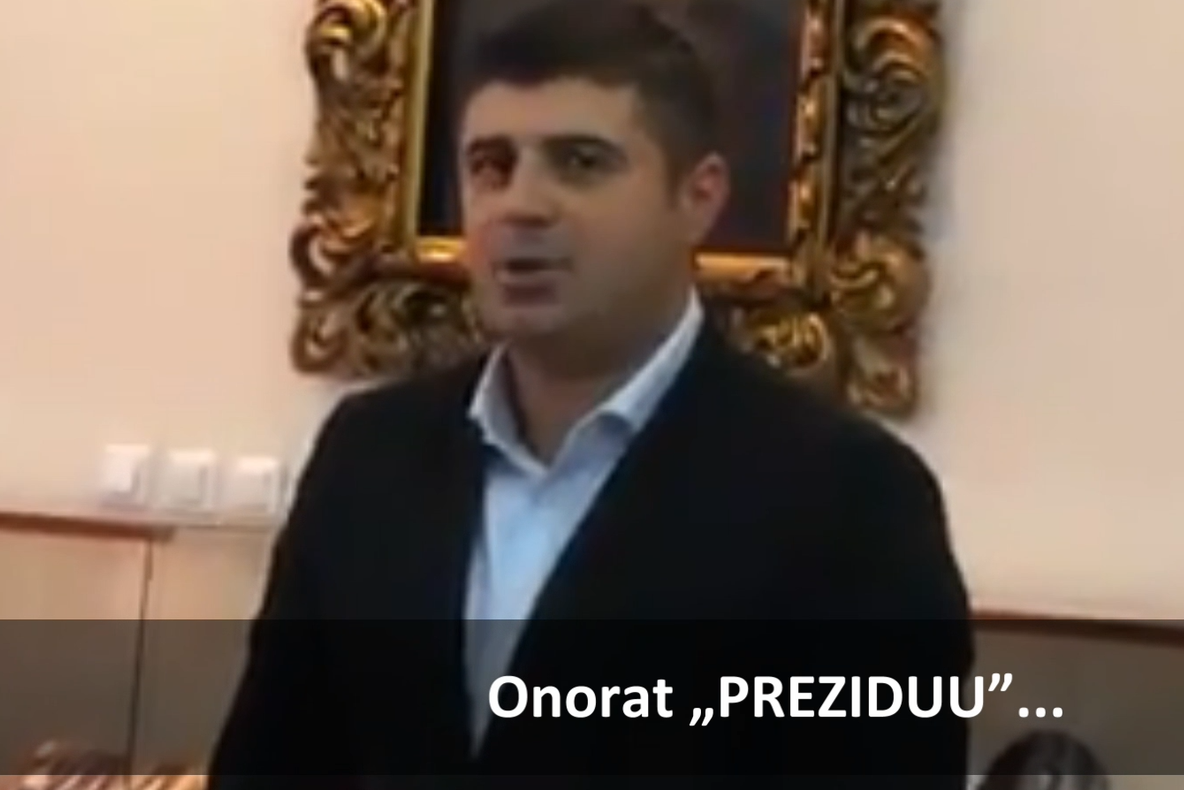 VIDEO: Viceprimarul Focșaniului chinuie limba română la un eveniment dedicat cărții