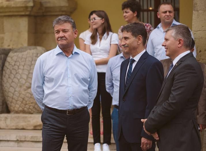 Vioricăi Dăncilă, făcută praf după ultima gafă: Out! Luaţi o pauză, doamnă!