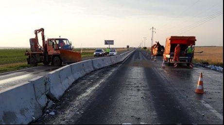 Accident pe DN1A, la Blejoi. Trei mașini și șapte persoane implicate