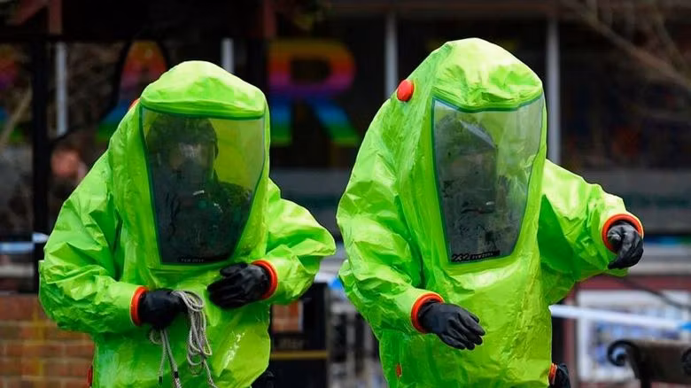 Alertă în Marea Britanie: Două persoane, otrăvite cu neurotoxina folosită în cazul Skripal