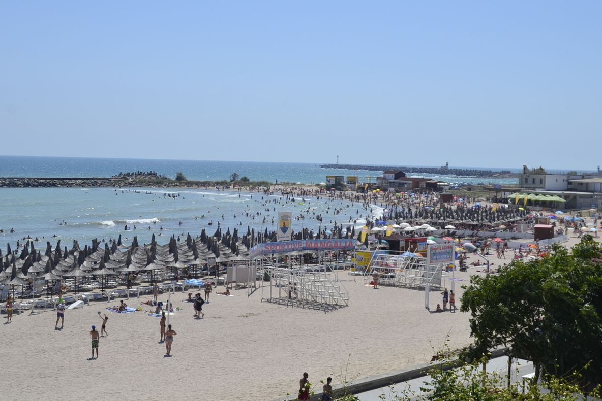 Câți bani trebuie să plătească turiștii pentru parcarea pe litoral. Tarife noi