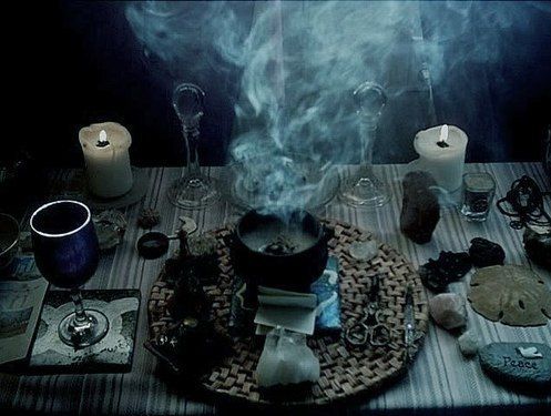 Ce să faci ca să atragi energiile pozitive în casă. Ritualul magic