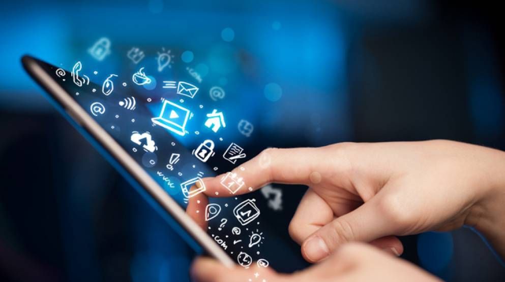 Cum să apari offline pe Whatsapp, dacă ești conectat 