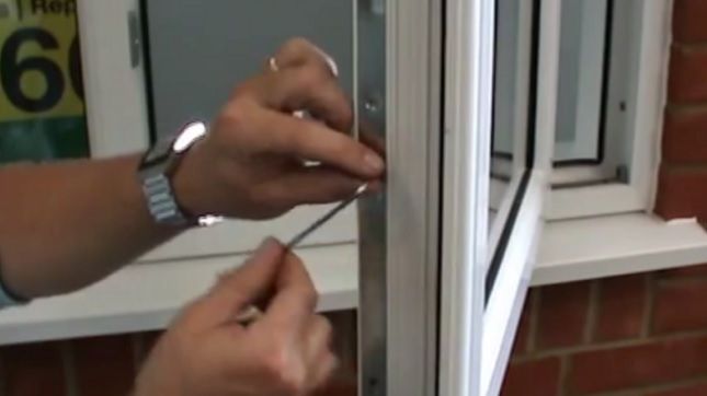 Secretul geamurilor termopan. Cum să verifici dacă sunt reglate pentru vară