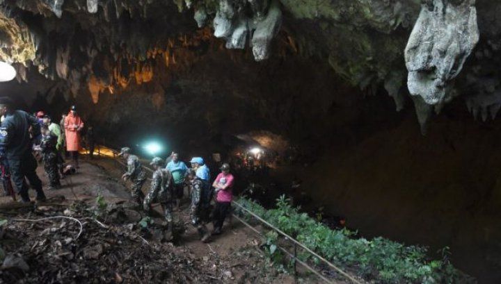 Operaţiunea de salvare a copiilor blocaţi în peştera din Thailanda ar putea începe
