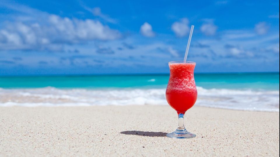 Anunț pentru turiștii păcăliți: care e condiția pentru a fi despăgubiți integral