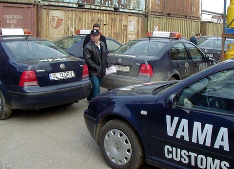 Finanţele pregătesc pensii speciale pentru vameşi 