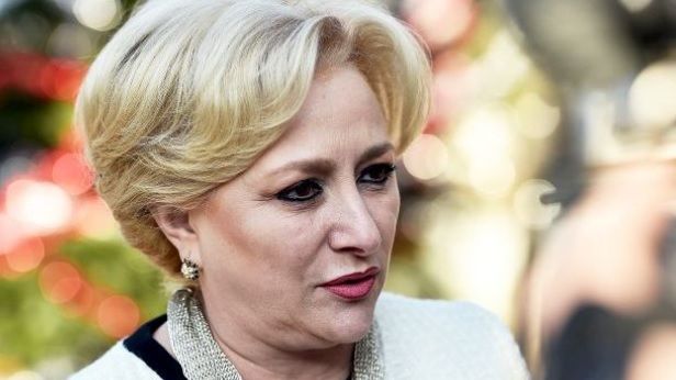Cum îşi "justifică" Dăncilă greşelile gramaticale