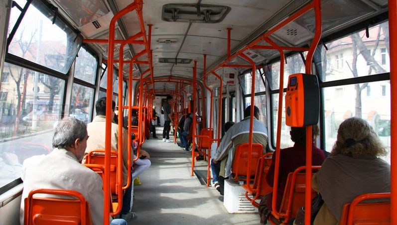 RATB dăunează sănătăţii! Pericolele din mijloacele de transport în comun