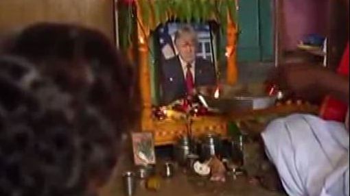 Un indian îl consideră pe Donald Trump zeu și se roagă la el de trei ani 