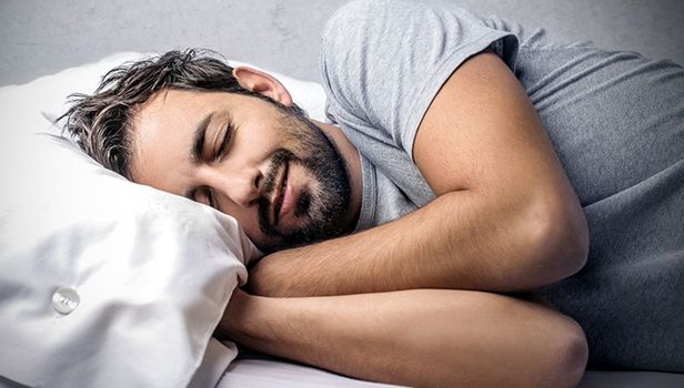 Ce înseamnă dacă visezi că faci sex cu o persoană cunoscută