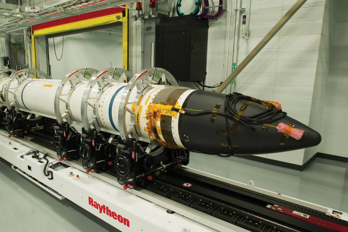 Gafă balistică a ministrului Apărării. Fifor nu știe ce tip de rachete există la Deveselu