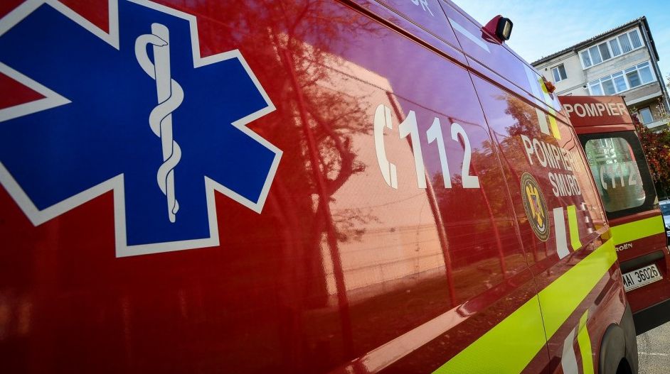 Grav accident la Iași. Zece persoane, rănite