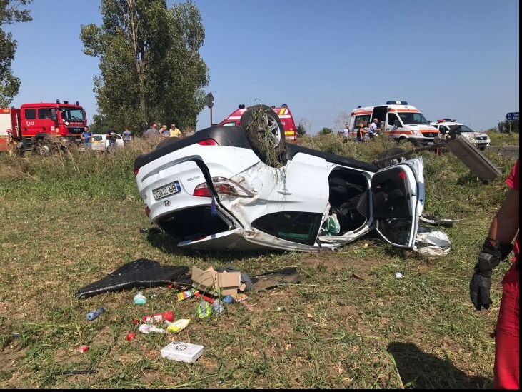 Impact devastator între o cisternă și un autoturism pe DN1D! Intervine un elicopter SMURD(Video)