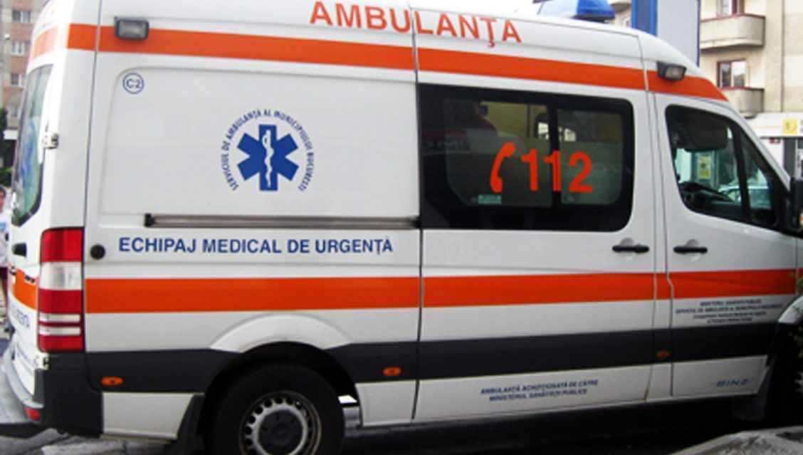 Copii aflaţi într-o tabără, internaţi în spital cu suspiciuni de toxiinfecţie alimentară