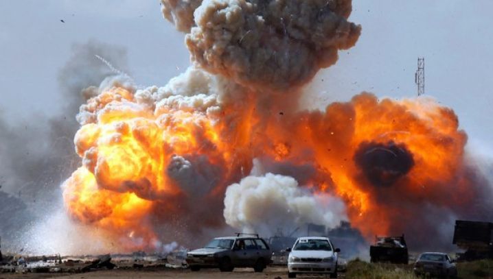 Cel puţin trei persoane au murit într-un ATAC sinucigaş