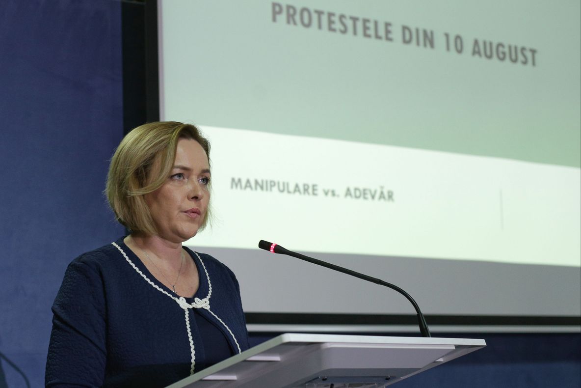 Se cere DEMISIA ministrului Dan: "Pseudoraportul" despre 10 august este o muşamalizare