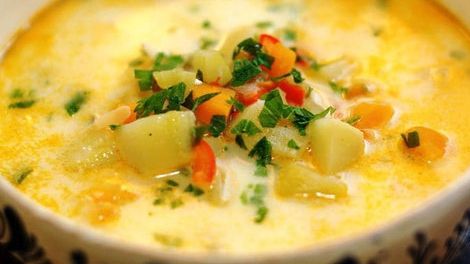 Cea mai bună ciorbă de pui a la grec. Cum să o pregăteşti ca la restaurant 