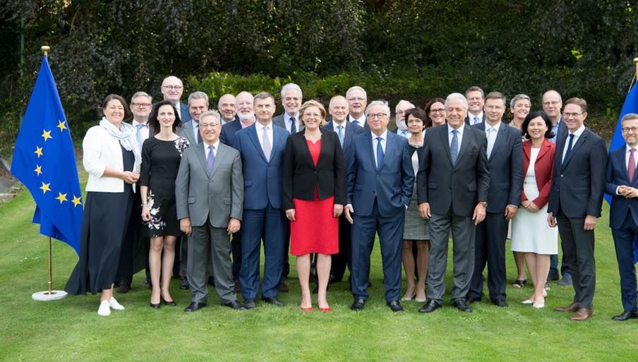 Comisarii europeni, reuniune înainte de discursul şefului CE