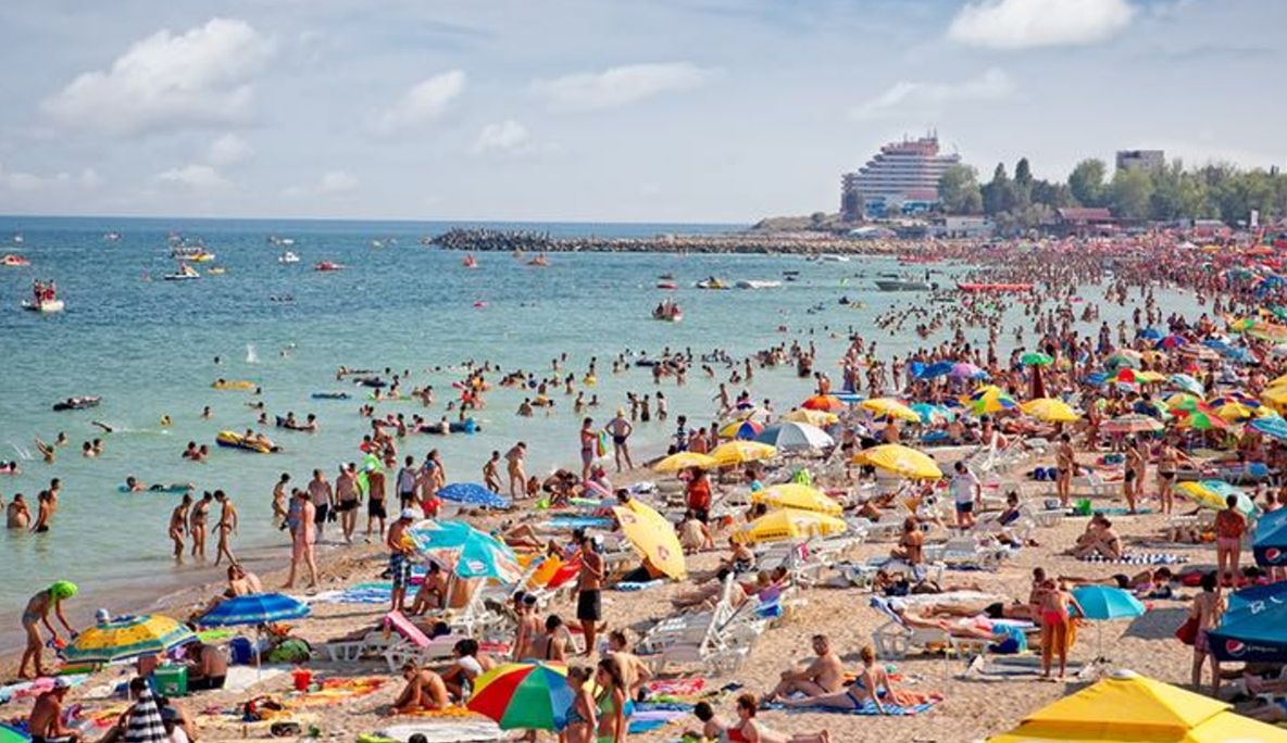 Costinești a devenit cea mai căutată stațiune pentru Paște și 1 Mai. Care este prețul unei nopți de cazare