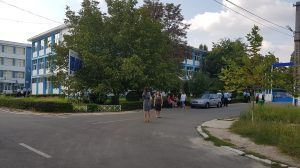 Scandal între profesorii a două licee din Craiova. A fost nevoie de intervenția poliției