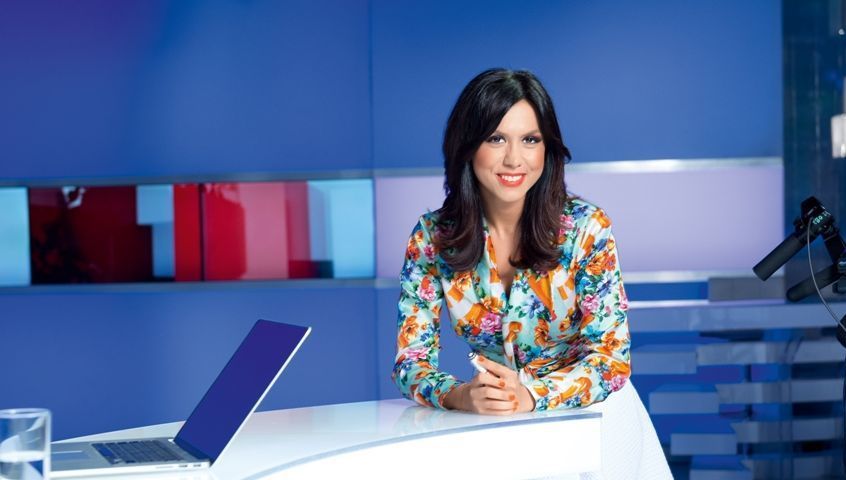Denise Rifai: cine sunt, de fapt, cei care se luptă cu jandarmii în Piaţa Victoriei
