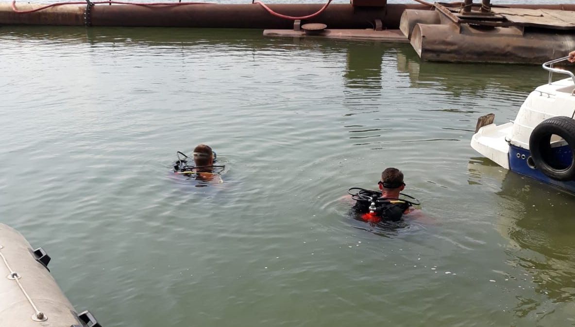 Cu maşina în Dunăre. De ce s-a sinucis o tânără din Dolj 