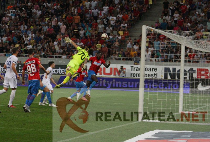 FCSB, calificare dramatică în play-off-ul Europa League. Vezi golul marcat de Gnohere în prelungiri!