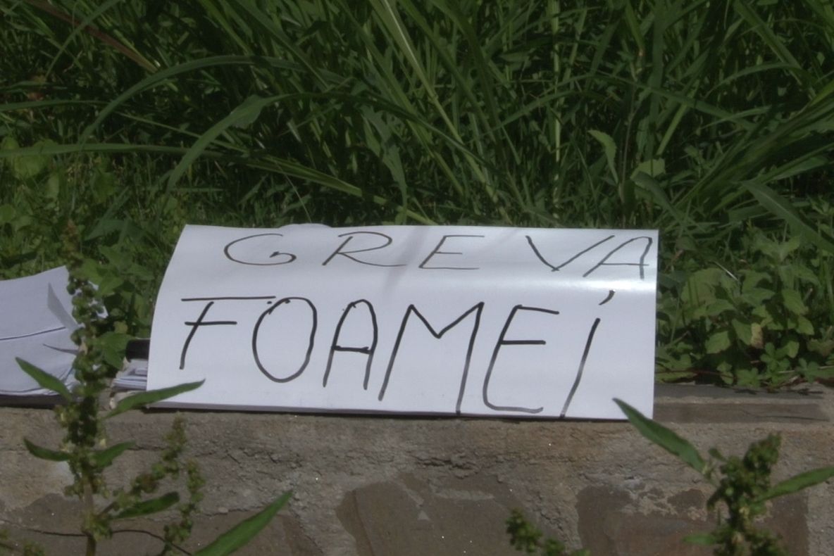 HAOS la Universitar. Numărul persoanelor în greva foamei creşte, directorul financiar a demisionat