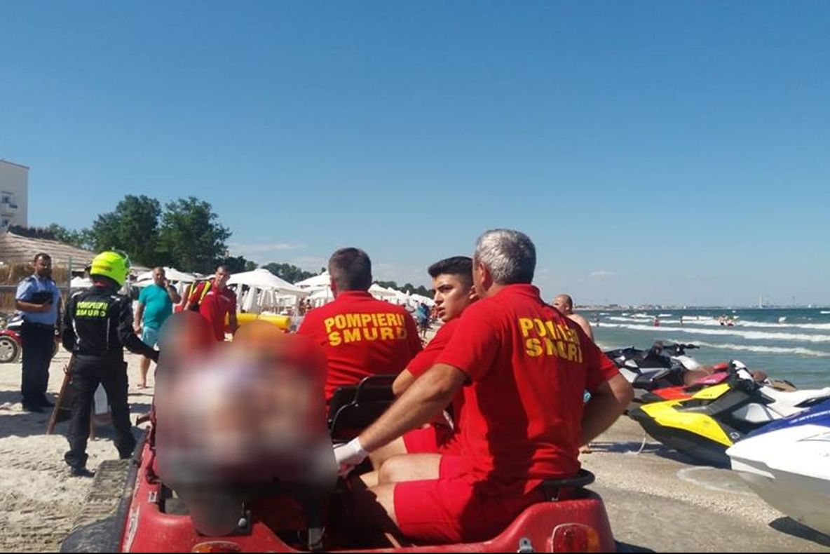 Alertă pe litoral! Steag roşu, cel puţin 7 persoane scoase din valuri