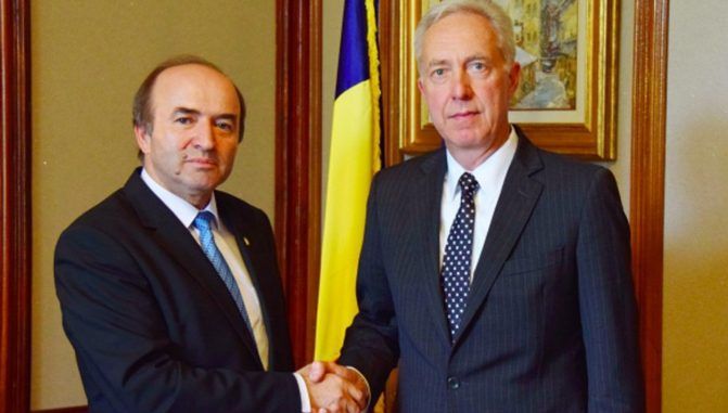 Tudorel Toader, elogiat de trompeta Moscovei: "A pus la punct serviciile americane"