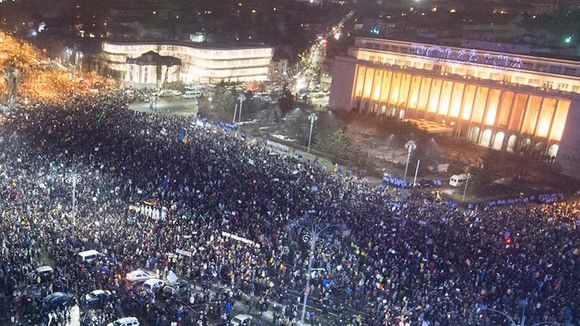 Miting, 10 august // Ce nebunie! Anunțul ieșenilor