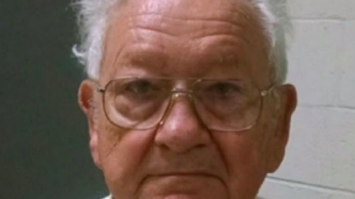 Şi-a pierdut minţile când a aflat ce secret a ascuns soţia sa 50 de ani. Oribil ce a fost în stare!