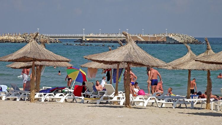 Şef de la Protecţia Consumatorului, bătut la un restaurant din Neptun