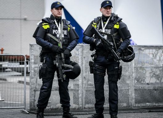 ATAC cu armă albă, în Gara centrală din Amsterdam