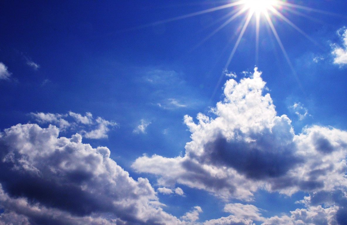 VREMEA în weekend. Soare sau ploi? Ce spun meteorologii