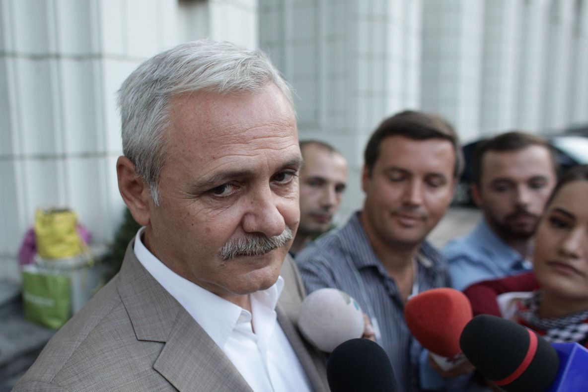 Dragnea, reacţie nervoasă, după ce a fost huiduit: "Unde e bogăţia mea, doamnă?!"