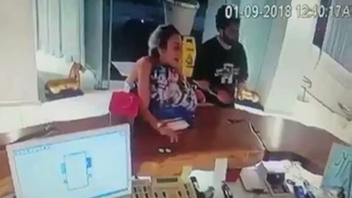 O româncă de 23 de ani, găsită moartă în faţa unui hotel din Republica Dominicană