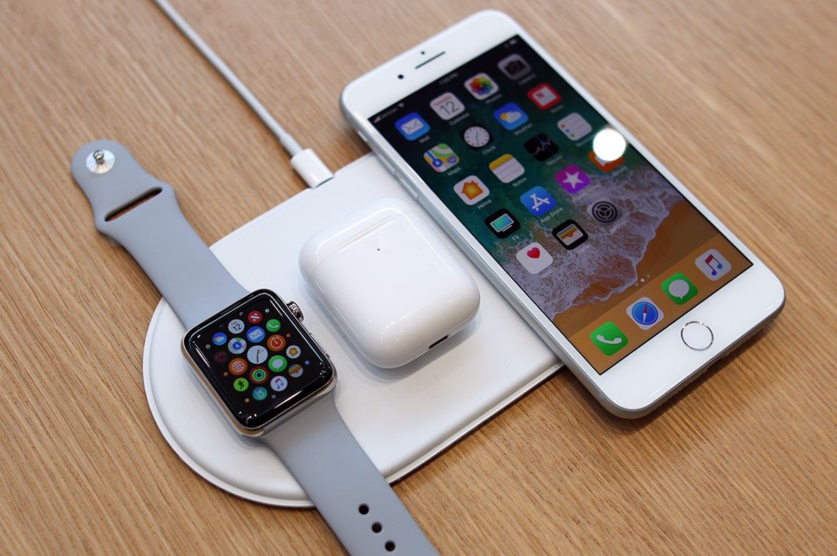 APPLE lansează noi modele de telefoane. Ce aduce nou compania 