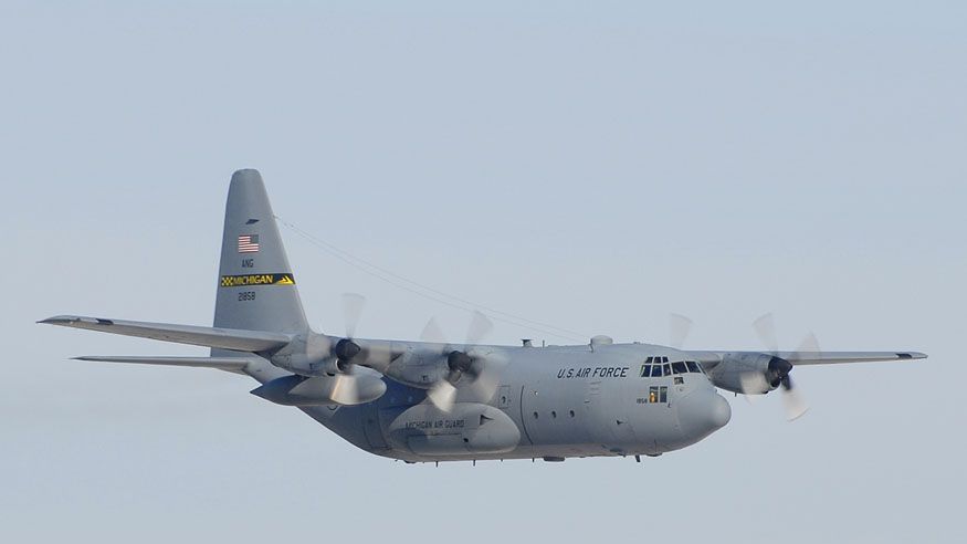 Un avion militar a DISPĂRUT de pe radar! Cine pe cine acuză de incident 