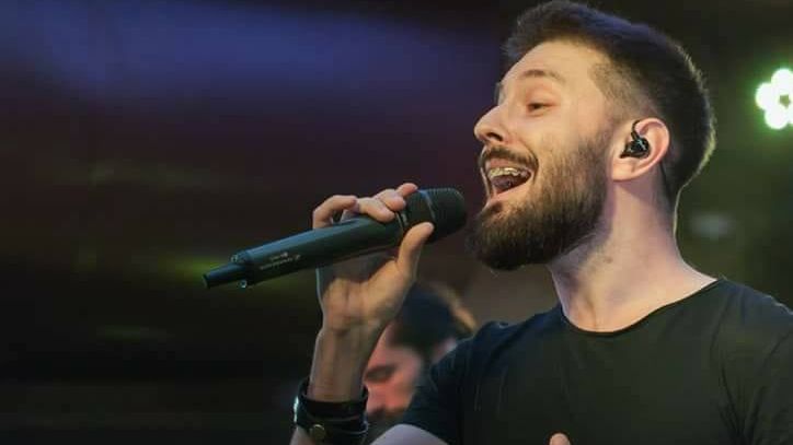 VOCEA ROMÂNIEI. Cine este tânărul care a adus emoții uriașe pe scenă. Ce a postat pe Facebook?