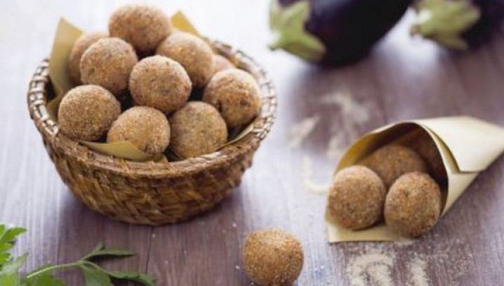 Chifteluțe de vinete delicioase! Rețeta care înlocuiește chiftelele de carne