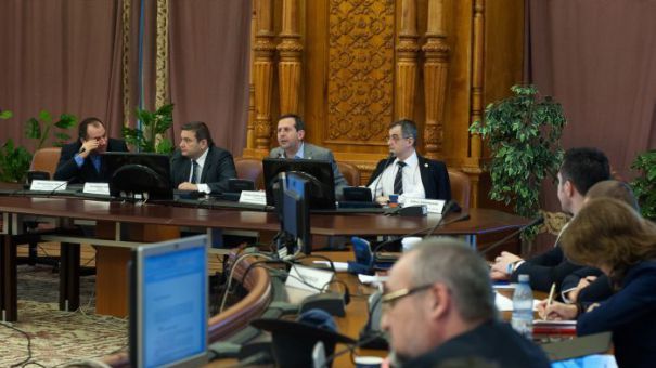 OUG care permite revizuirea sentințelor, dezbătută în Comisia Juridică