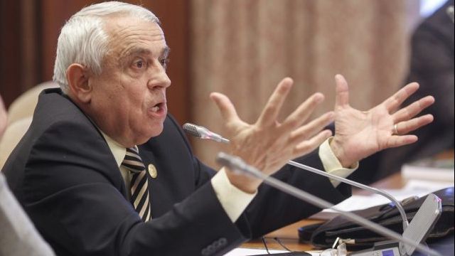 Petre Daea, o nouă declarație șoc: "Vaca trece prin mari greutăți. Toate cătările sunt pe coarnele vacii"