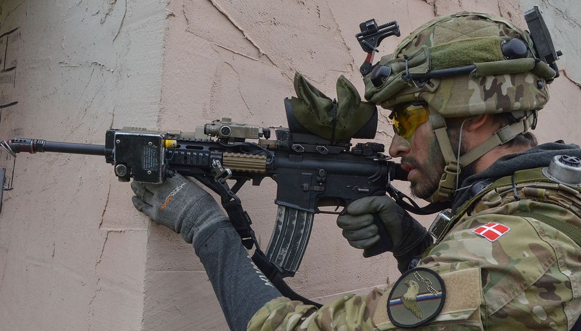 Danemarca - Două poduri au fost închise, traficul feriboturilor spre Suedia şi Germania, suspendat