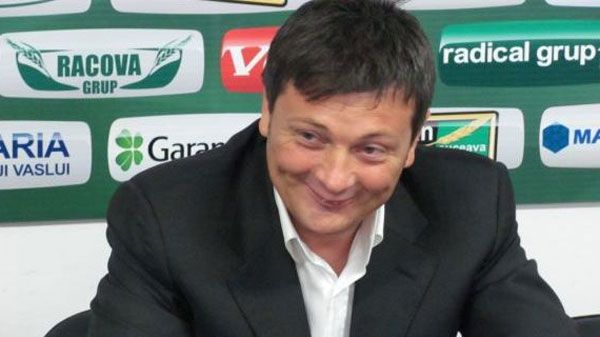 CFR Cluj face curăţenie: schimbă şi şeful, şi antrenorul