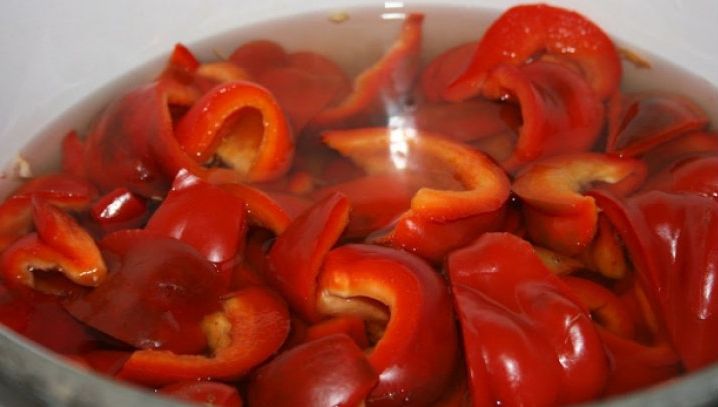 Aşa faci mai buni gogoşari în oţet, fără fierbere. Reţeta ştiută de puţine gospodine