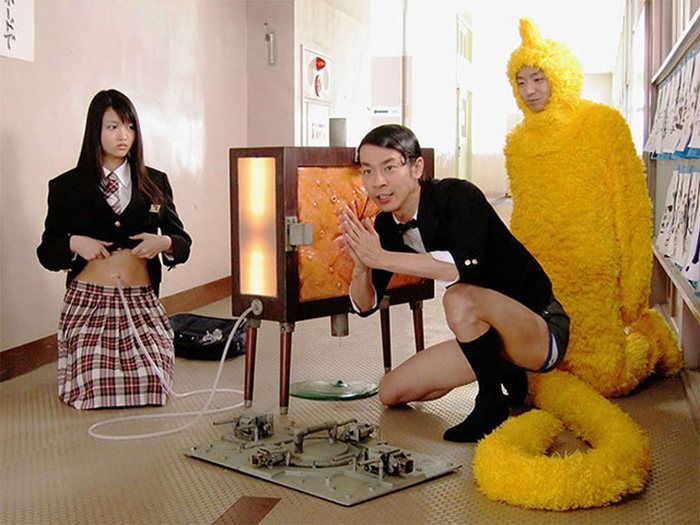 Ce se întâmplă în această imagine este cel puțin bizar. Dar răspunsul este simplu