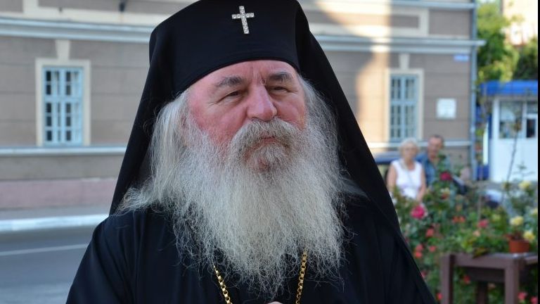"Familia este un templu sacru, un proiect de țară". Mitropolitul Banatului, mesaj pro-referendum